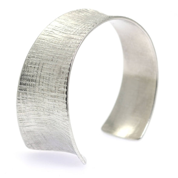 Aluminum Bark Cuff Bracelet - Silver Tone Hypoallergenic Bracelet deals - Makes a Beautiful 10th Wedding Anniversary Gift!