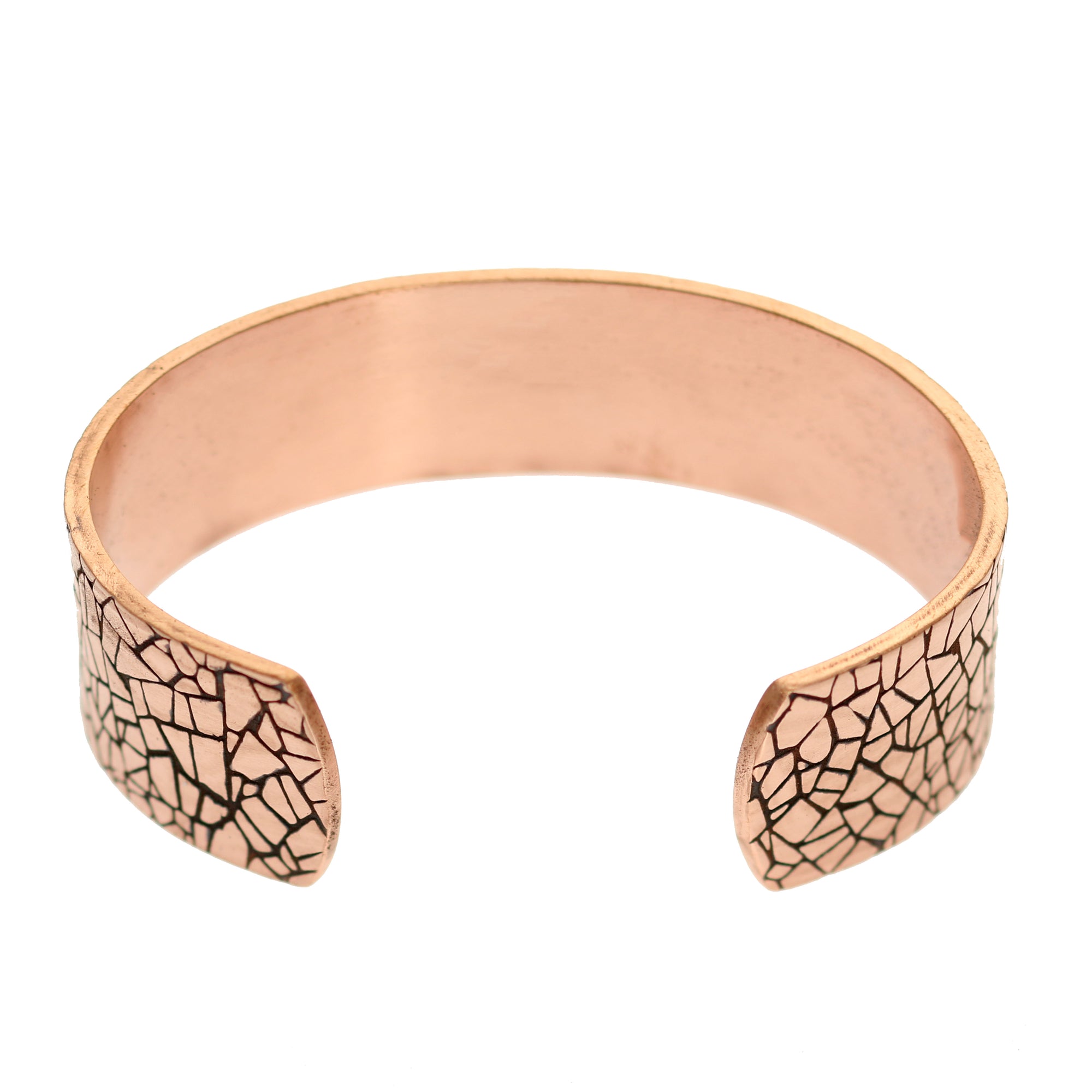 Opening of Men's 3/4 Inch Wide Mosaic Embossed Solid Copper Cuff 